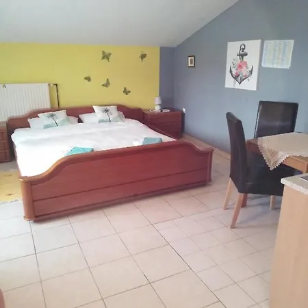 Studio Ivana Apartamento